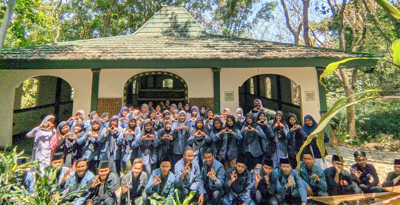 Peringati Harlah Ke Pk Ipnu Ippnu Unugha Selenggarakan Ziaroh Dan Osaka Perpustakaan Al